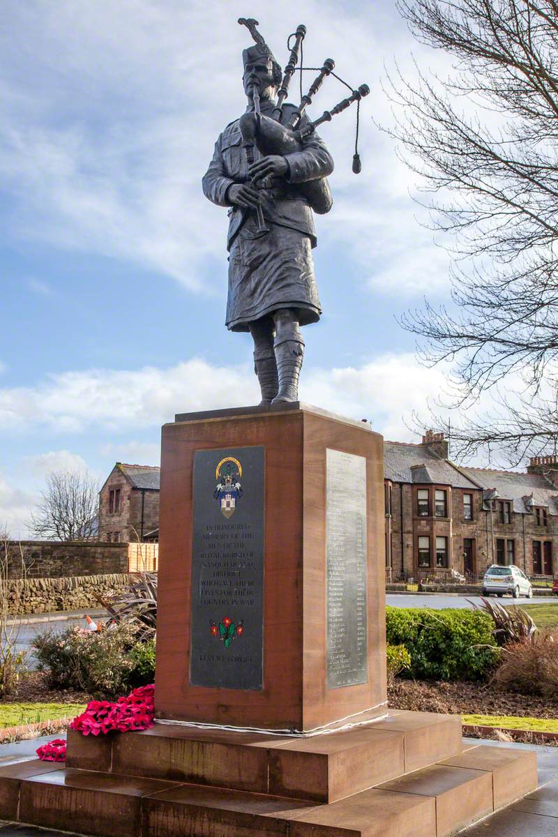 Sanquhar Waird War Memorial (New Memorial)