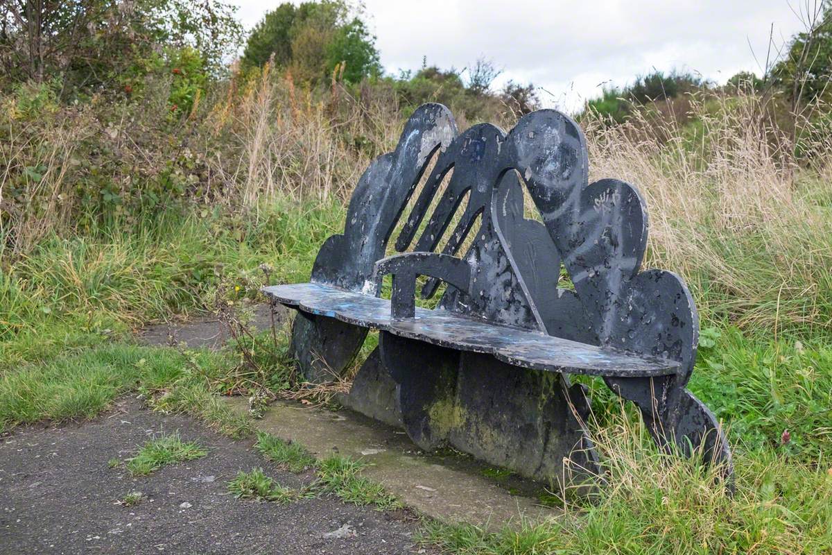 Russell Wood Sculpture Seat