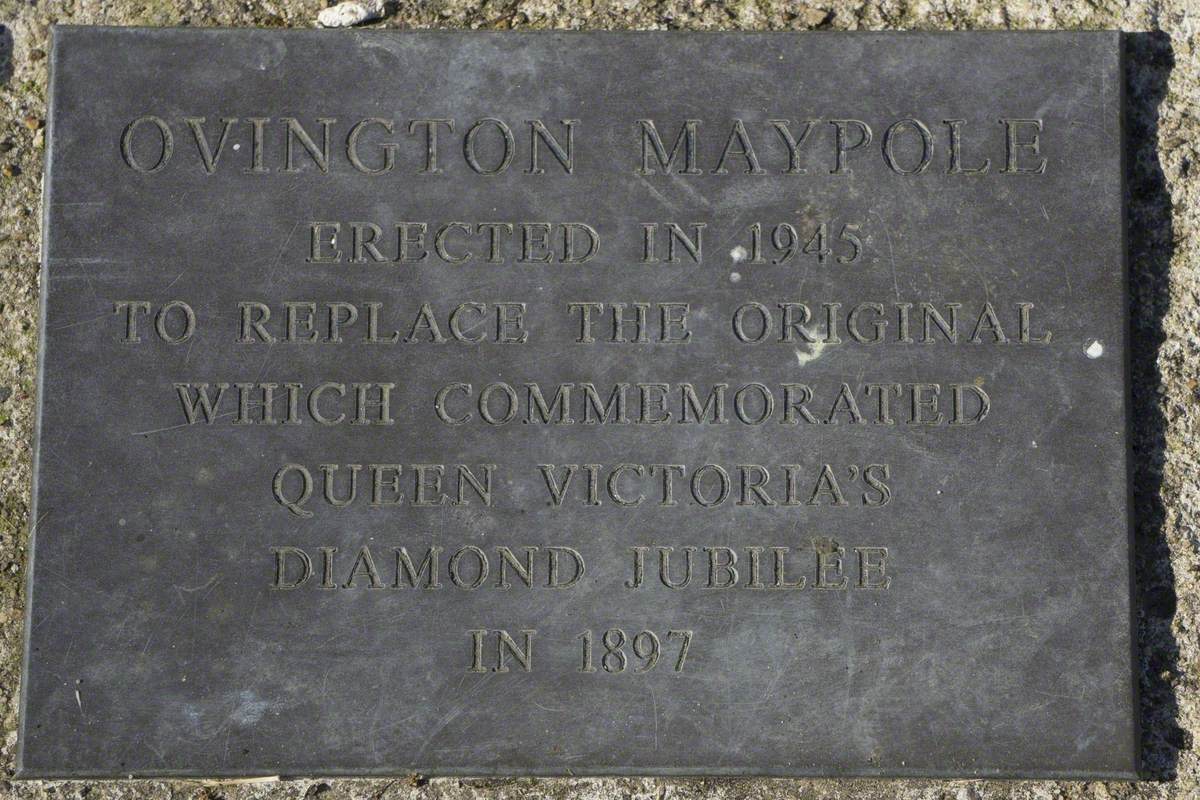 Ovington Maypole
