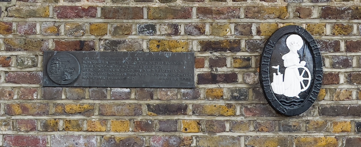 Anglo-Dutch Friendship Plaque (William III)