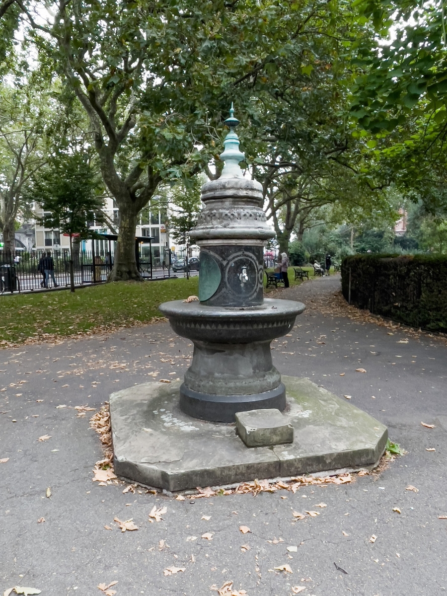 Alice Maud Denman and Peter Regelous Memorial Drinking Fountain