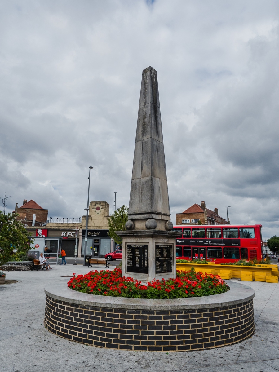 Chingford Mount War Memorial