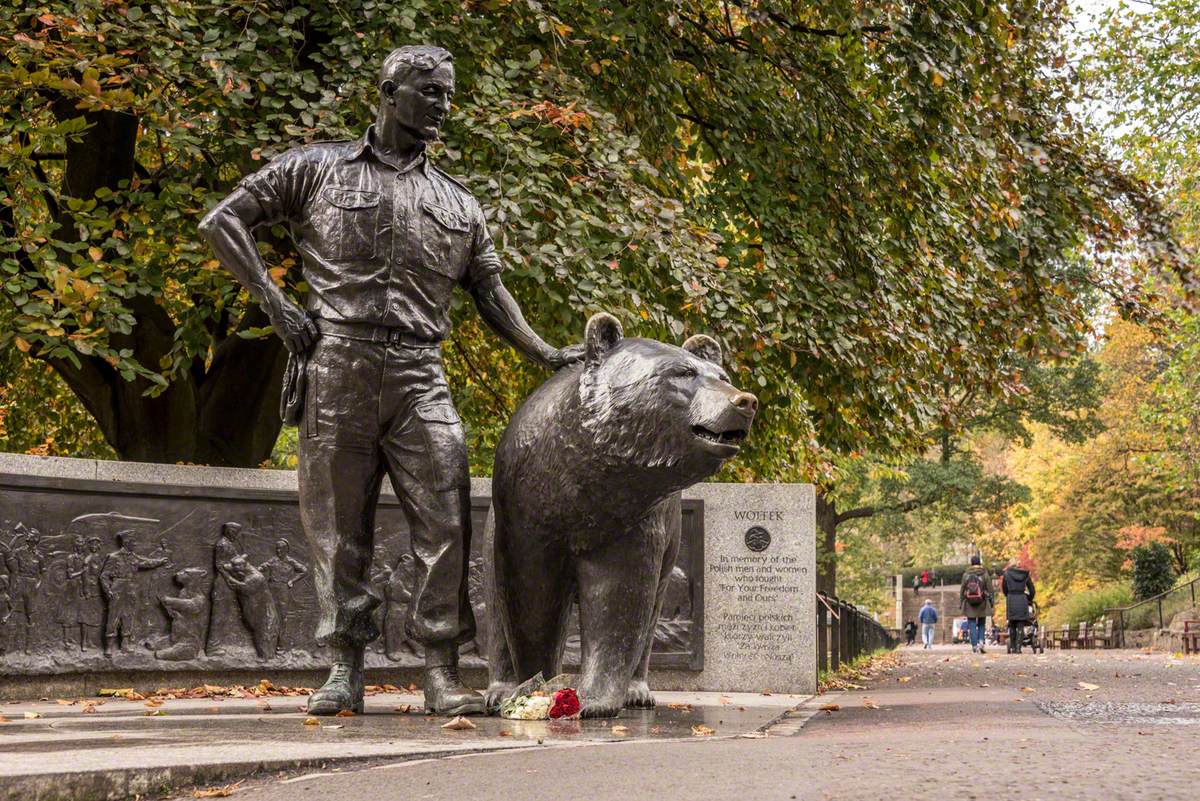 Wojtek the Soldier Bear Memorial