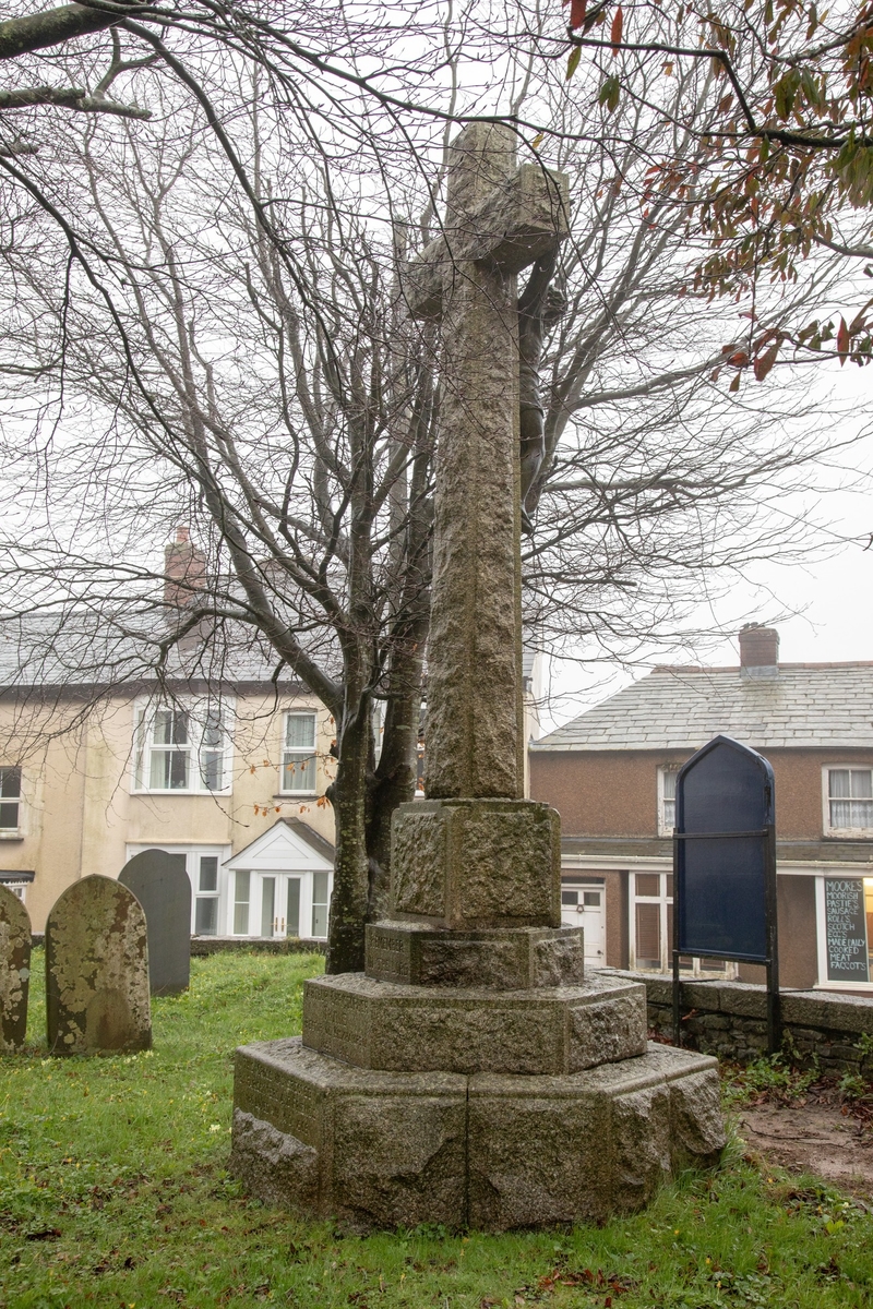 Memorial to Arthur Christopher Thynne (1859–1908), Rector of Kilkhampton