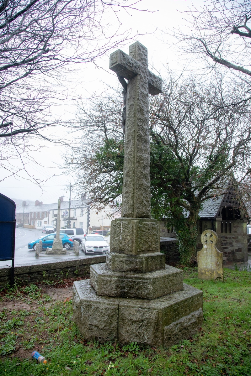 Memorial to Arthur Christopher Thynne (1859–1908), Rector of Kilkhampton