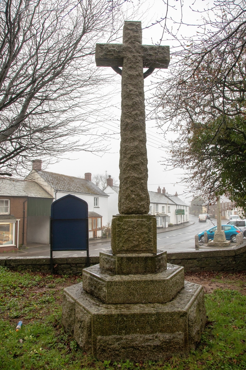 Memorial to Arthur Christopher Thynne (1859–1908), Rector of Kilkhampton