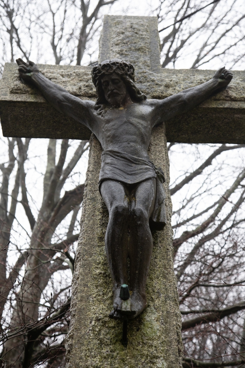 Memorial to Arthur Christopher Thynne (1859–1908), Rector of Kilkhampton