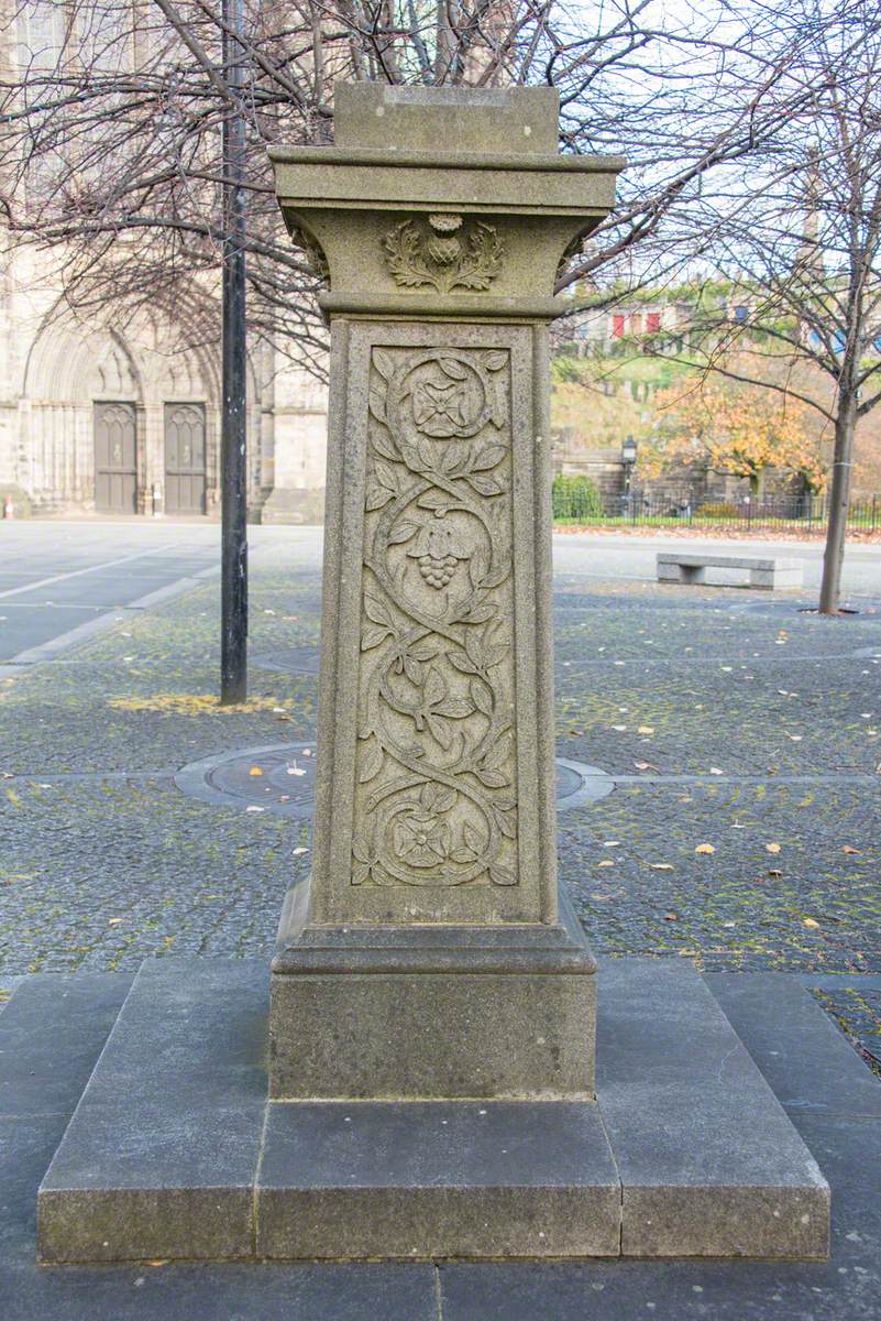 Bishop's Palace Memorial Pillar