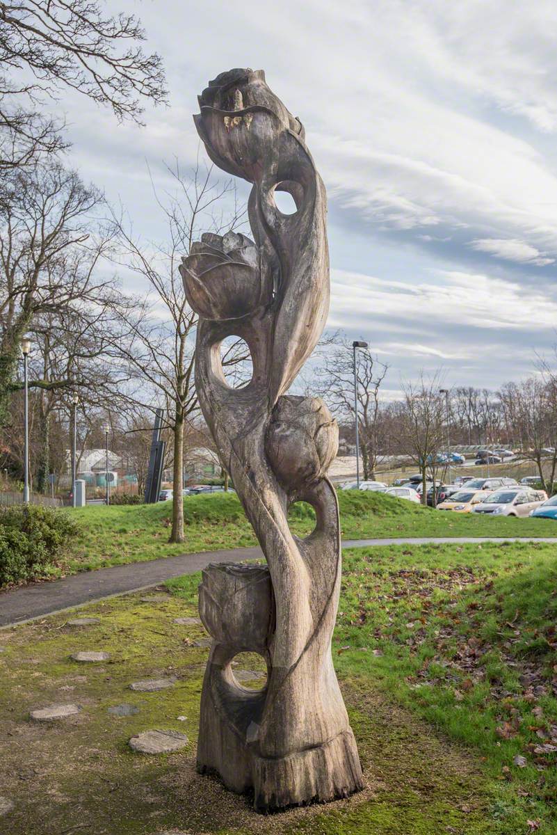 Mackintosh Roses (Carved Hardwood Flowers Sculpture)