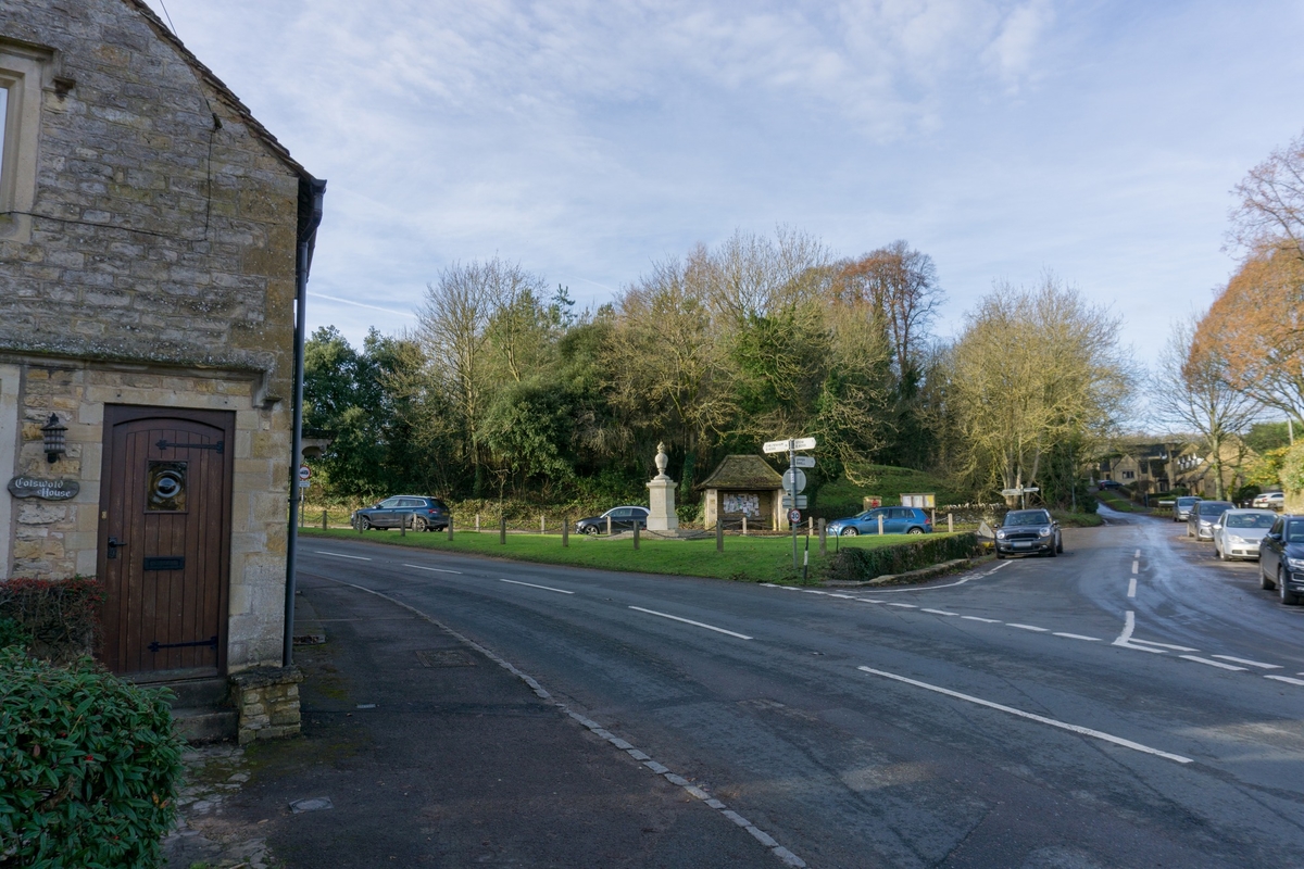 War Memorial Lower Swell