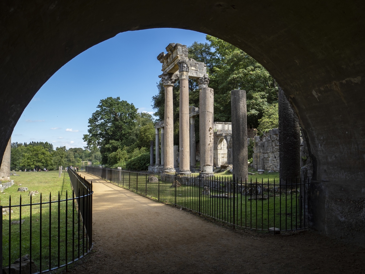 The Ruins | Art UK