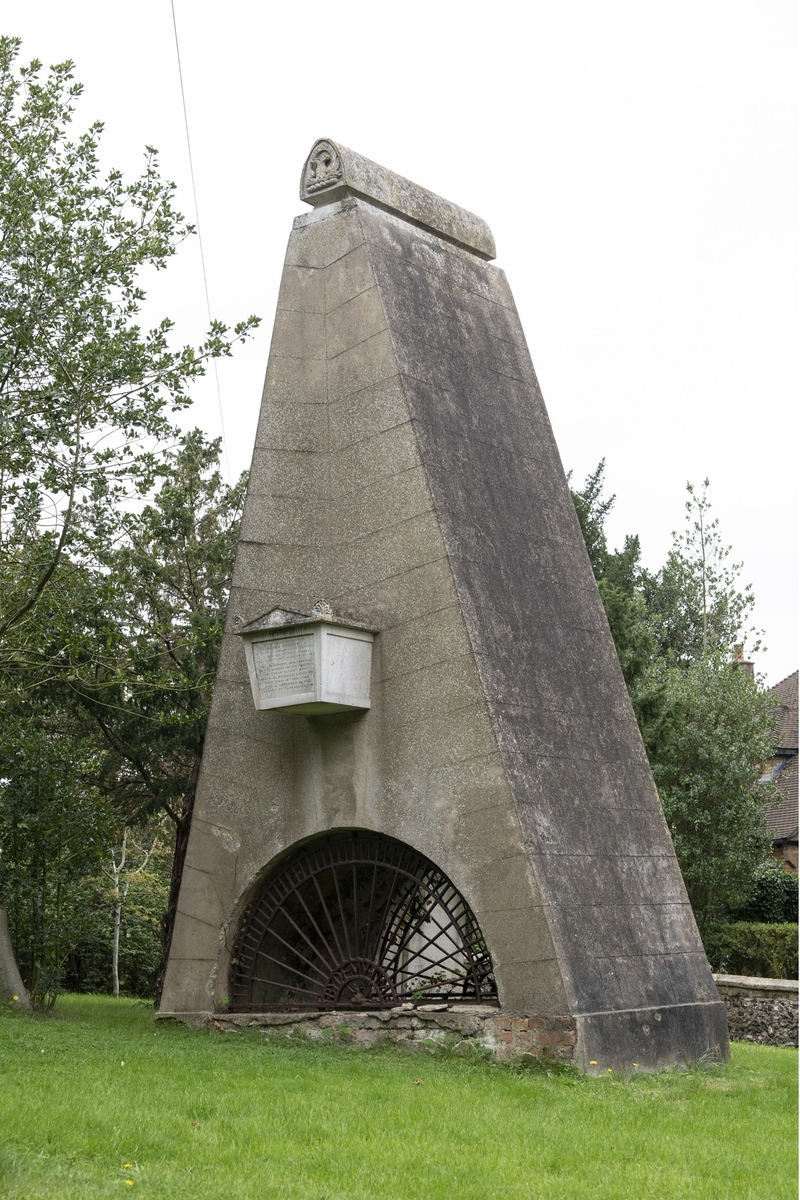 The Loudon Monument (The Coffin in the Air)