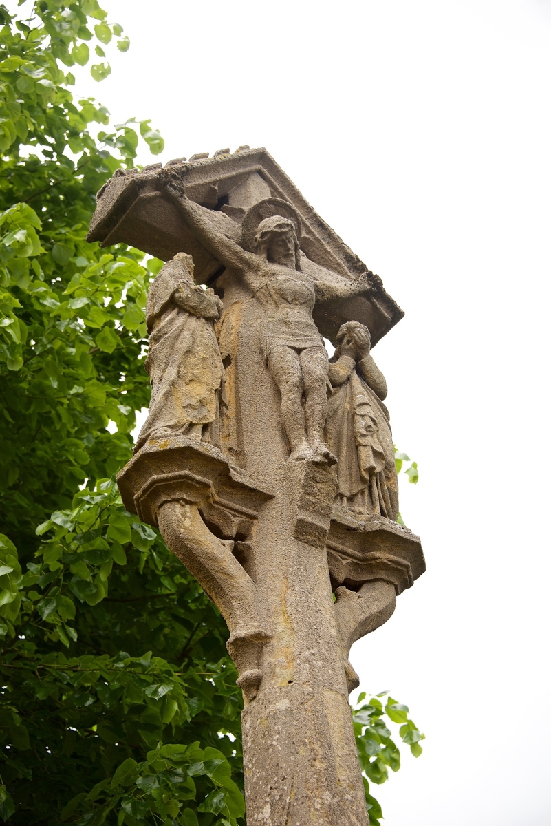 St Mary's War Memorial Cross