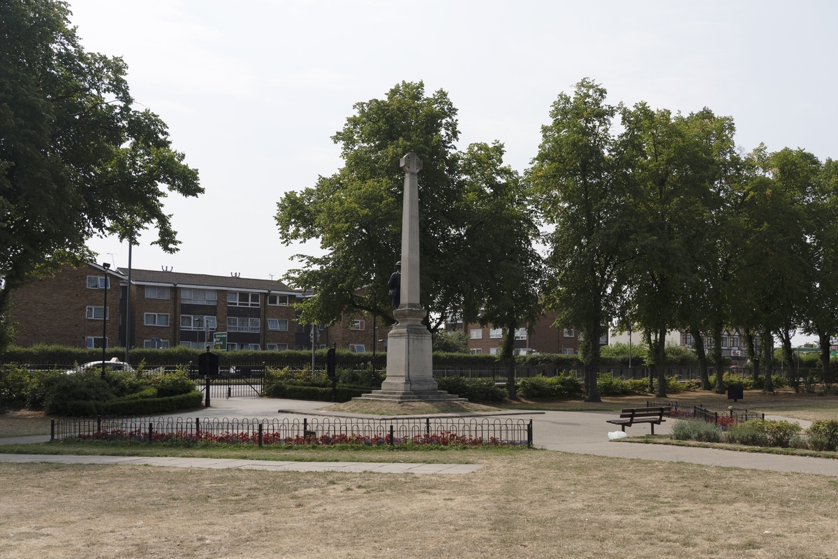 Memorial Gardens Men of Ilford Memorial