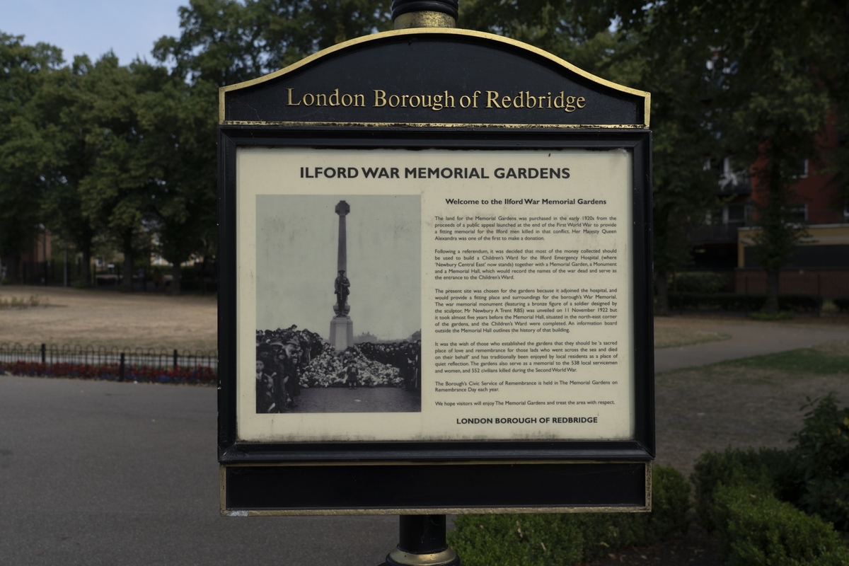 Memorial Gardens Men of Ilford Memorial