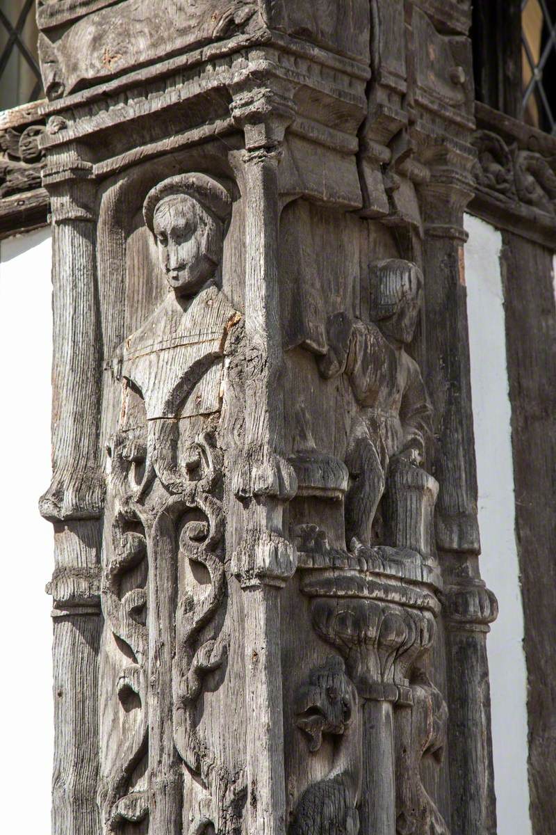 Carved Angel Post (Pykenham)