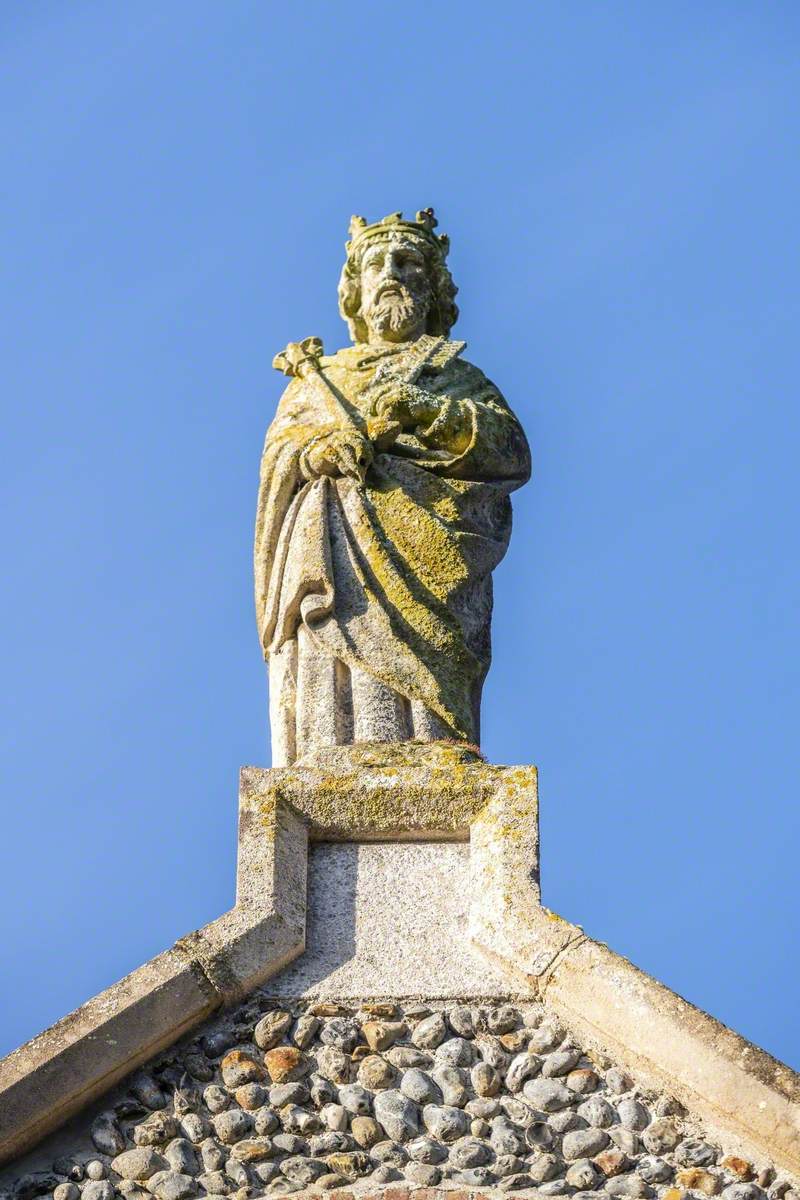 Saint Edmynd and Roundel