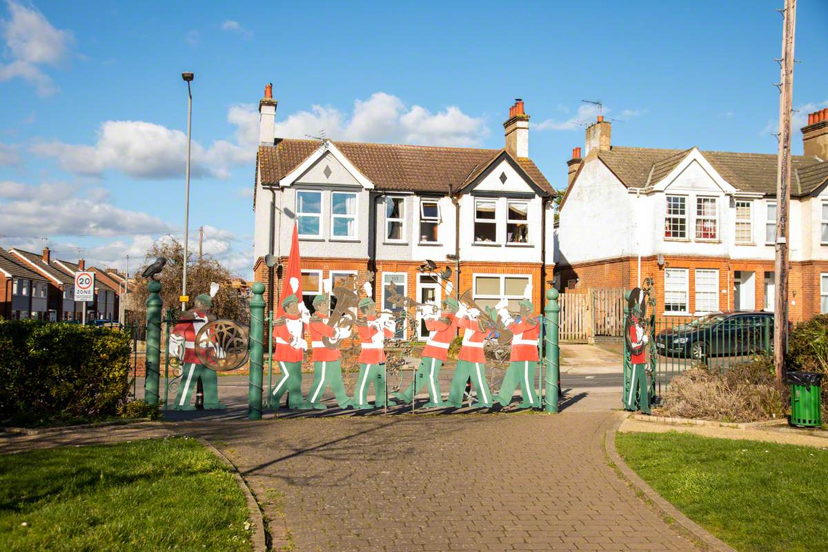 Foxgrove Band Gates