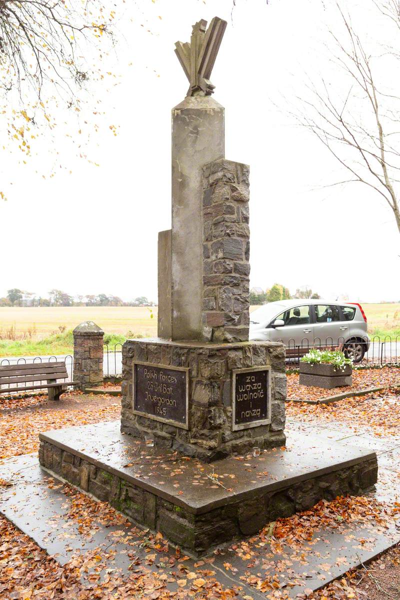 Invergordon Polish War Monument