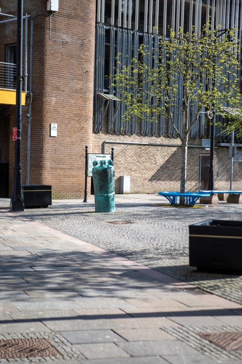 Four Twins (Bin Men)