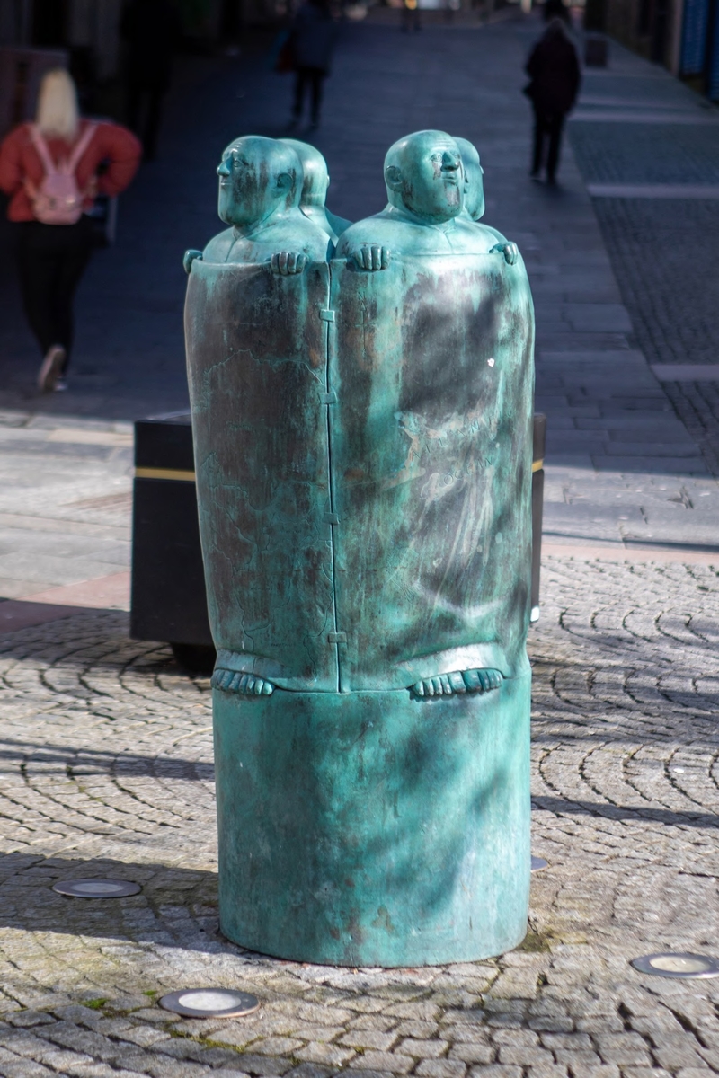 Four Twins (Bin Men)