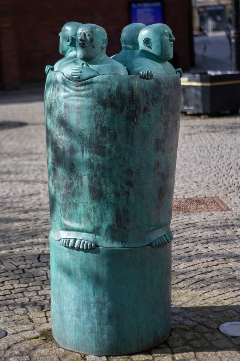 Four Twins (Bin Men)