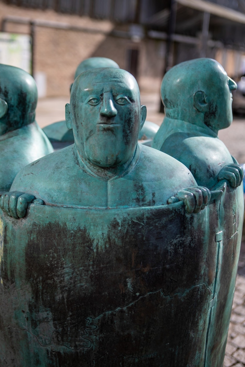 Four Twins (Bin Men)