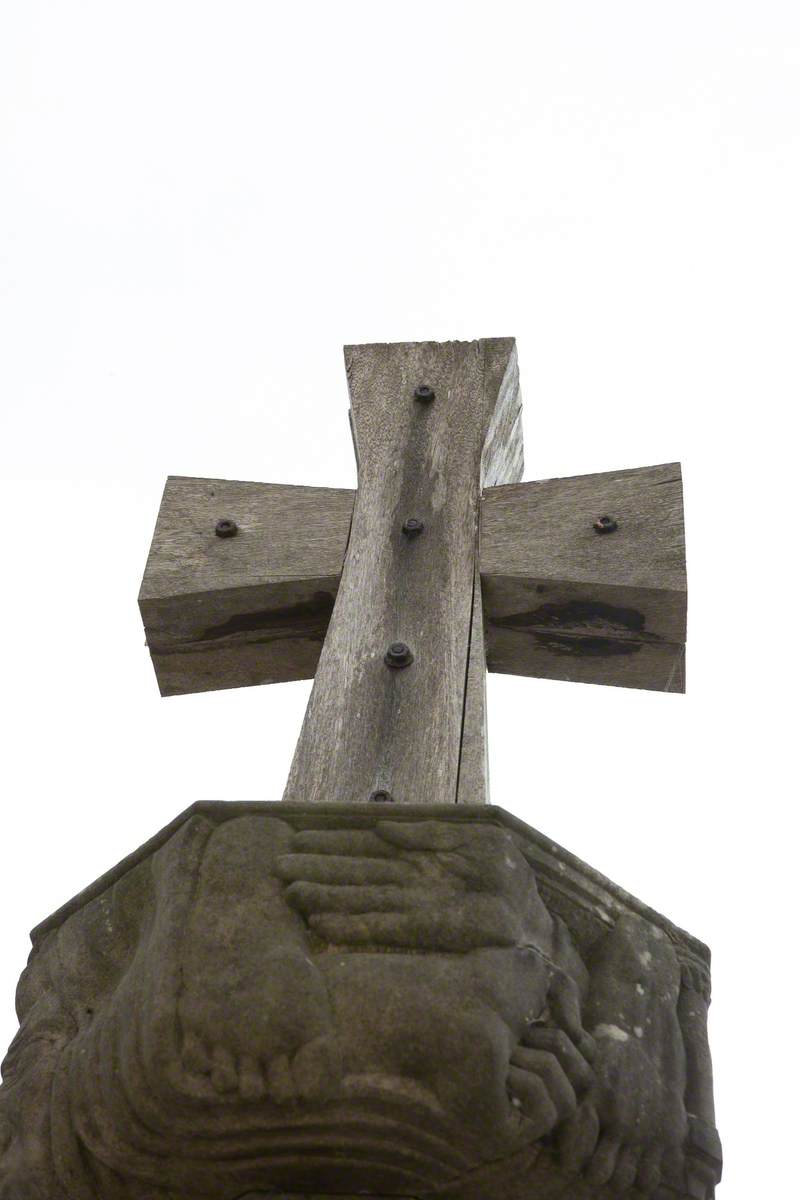 Saint Winning's Cross (Mercat Cross)