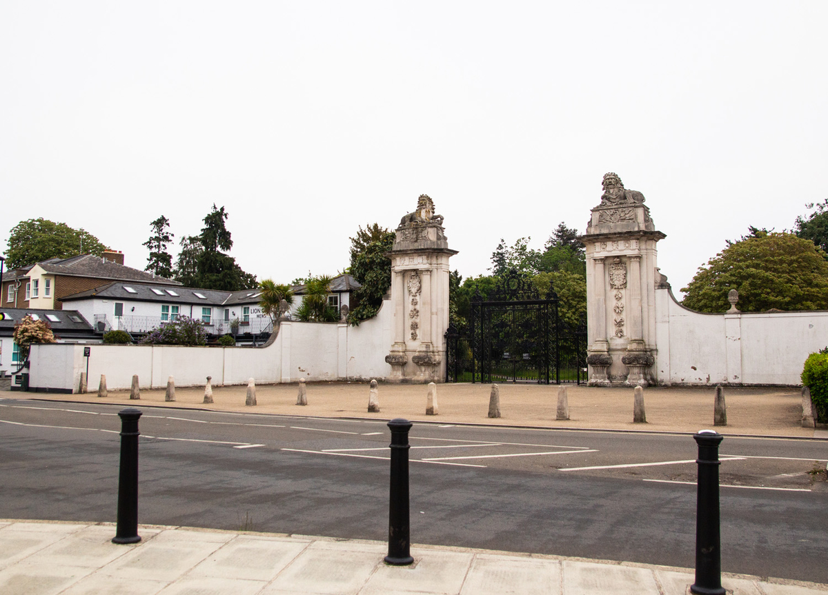 Lion Gate Piers and Sculptures