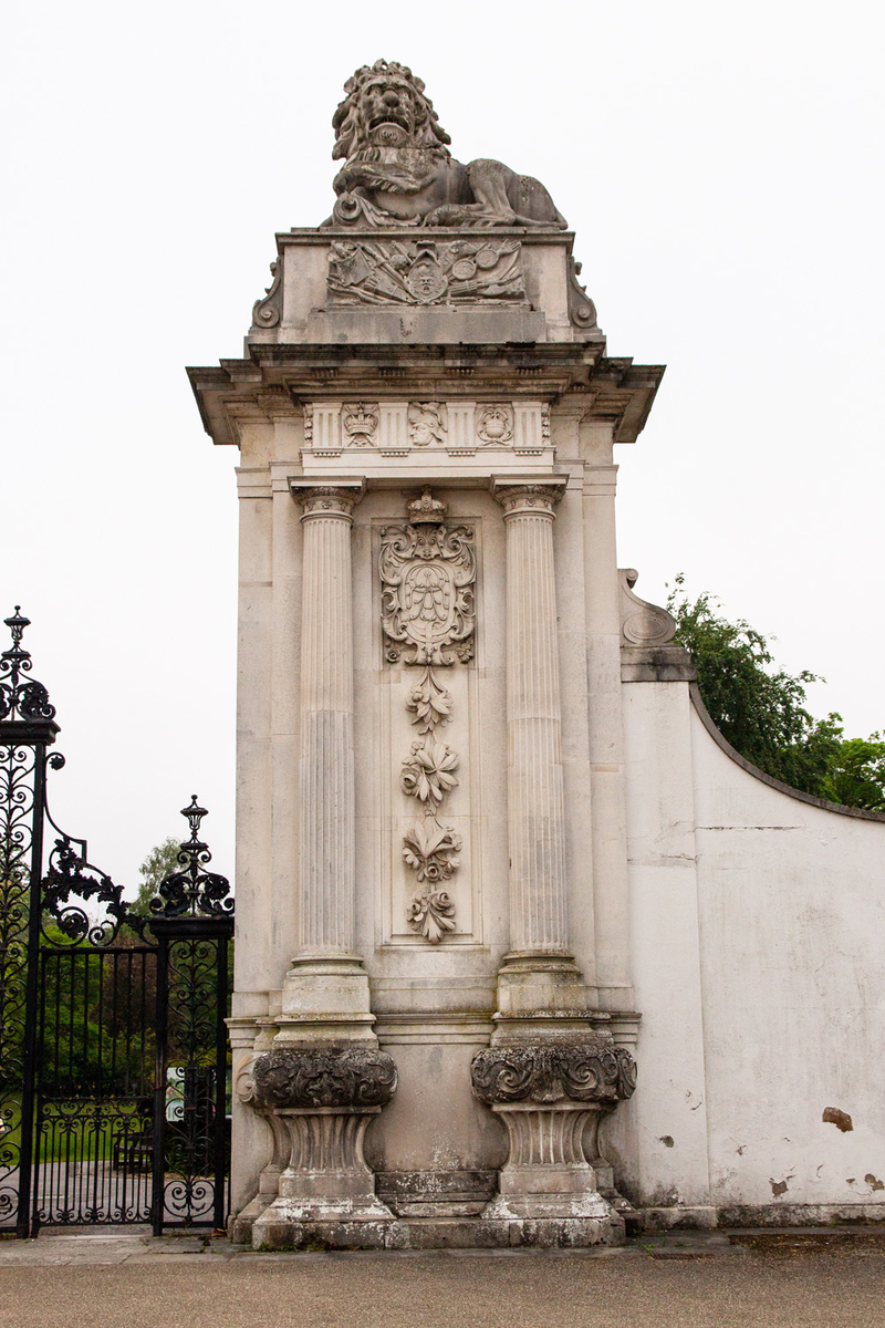 Lion Gate Piers and Sculptures