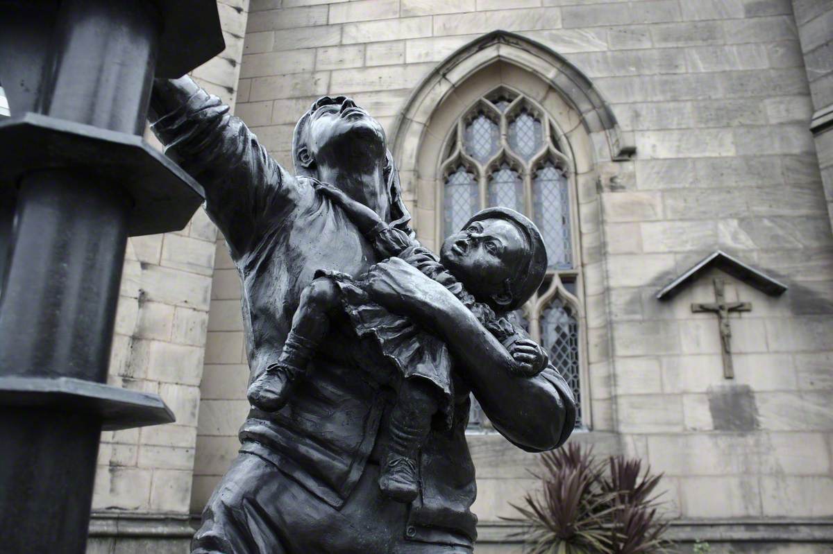 Memorial to the Liverpool Blitz