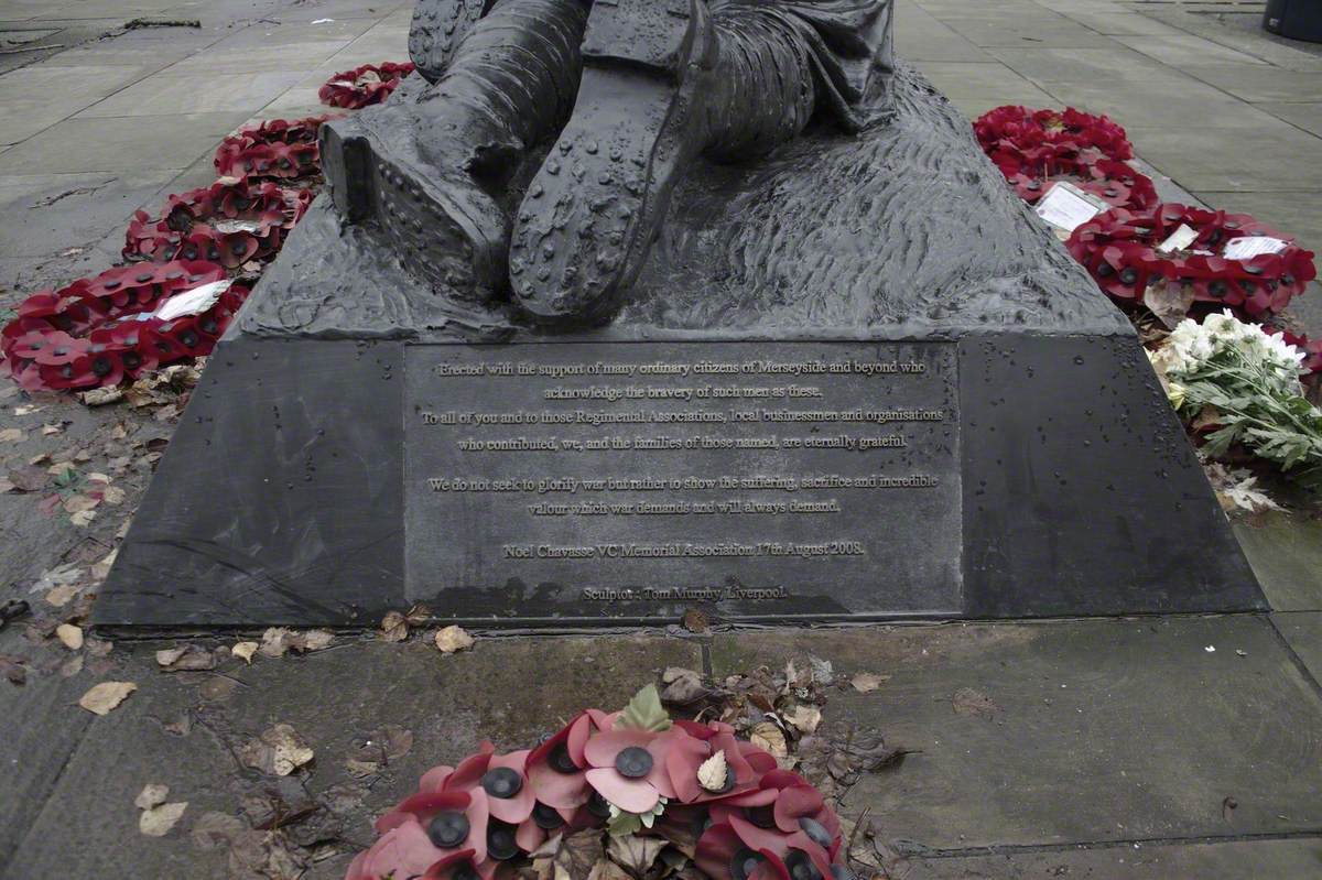 Memorial to Captain Noel Chavasse (1884–1917), VC and Bar MC (The Liverpool Heroes Memorial)