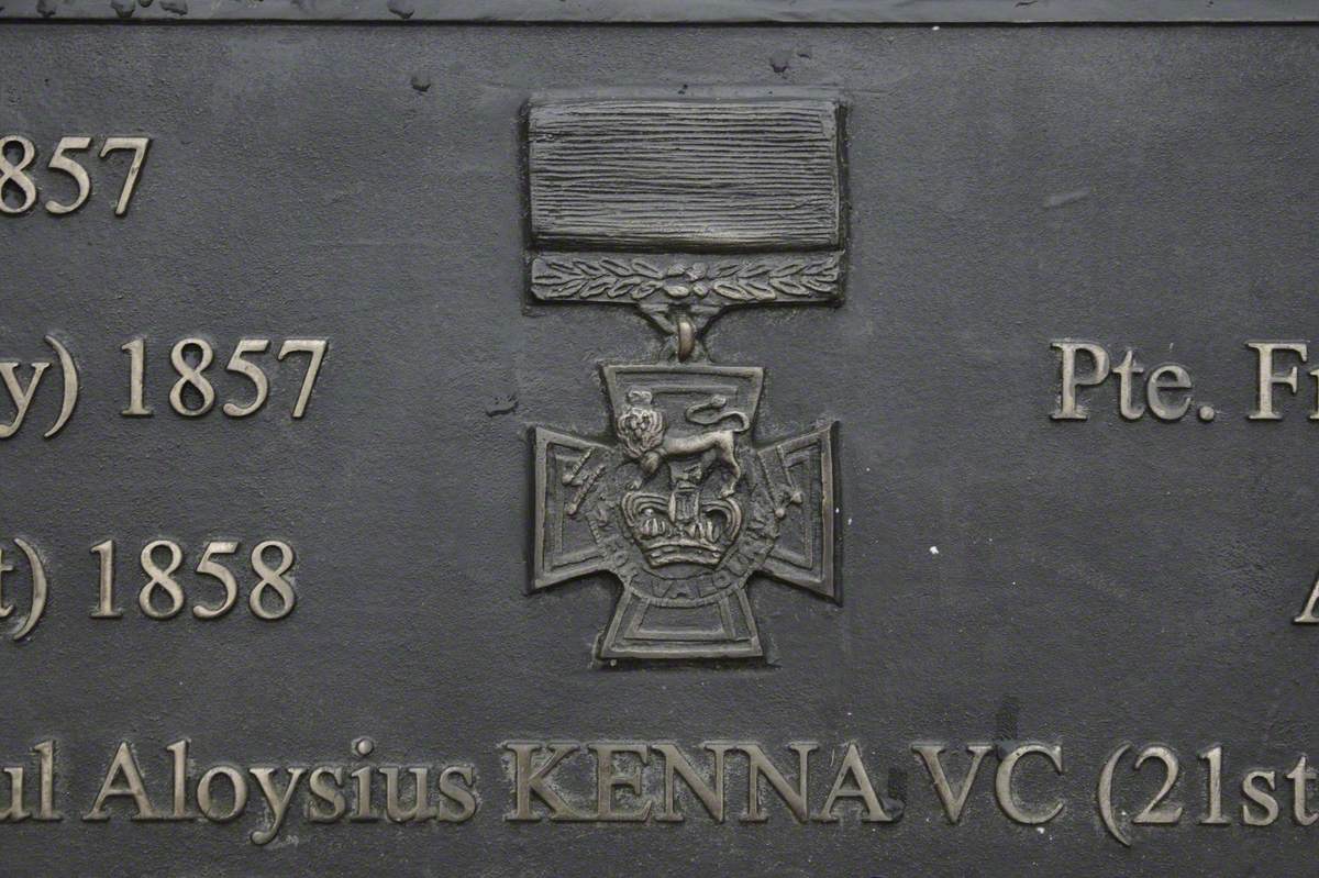 Memorial to Captain Noel Chavasse (1884–1917), VC and Bar MC (The Liverpool Heroes Memorial)