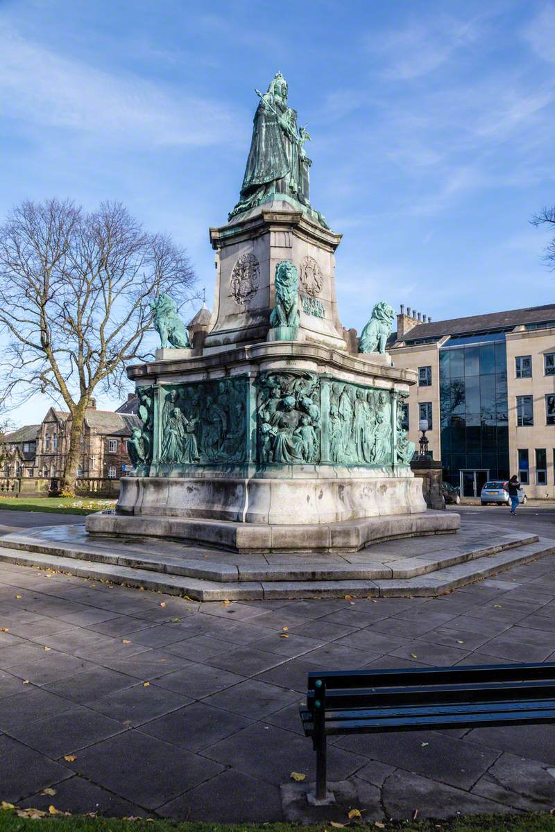 Memorial to Queen Victoria (1819–1901)