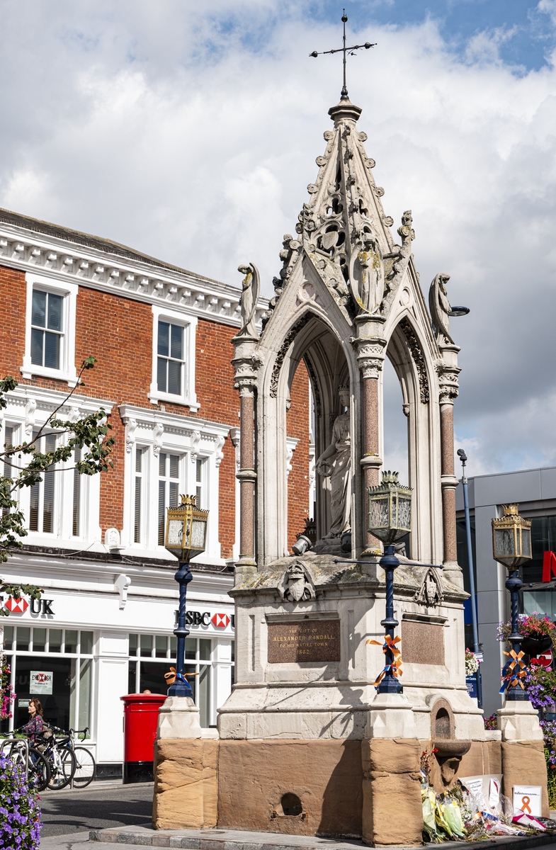 Queen Victoria Drinking Fountain (Jubilee Monument)