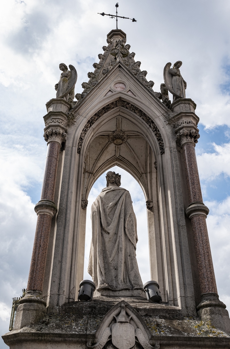 Queen Victoria Drinking Fountain (Jubilee Monument)