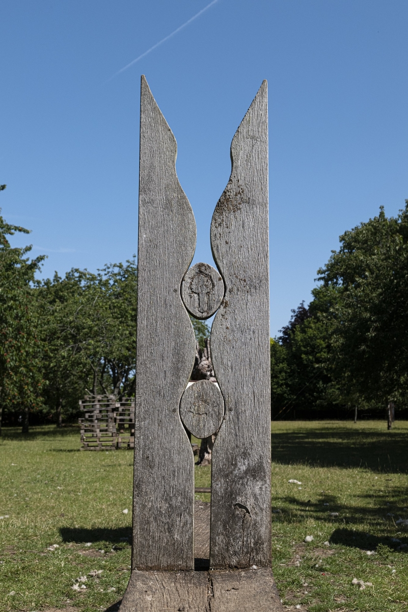 Bequest (Clothes Peg Bench)