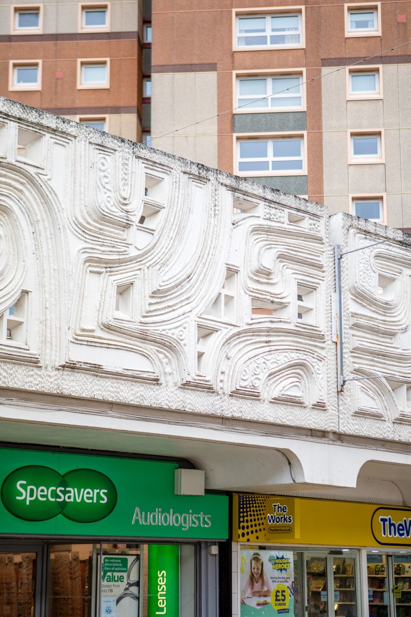 Brandon Street, Pierced Wall