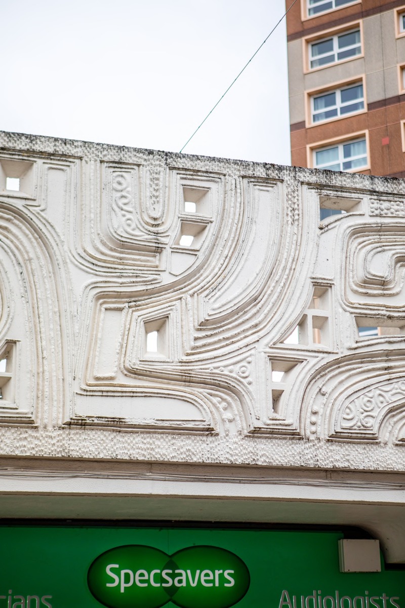 Brandon Street, Pierced Wall