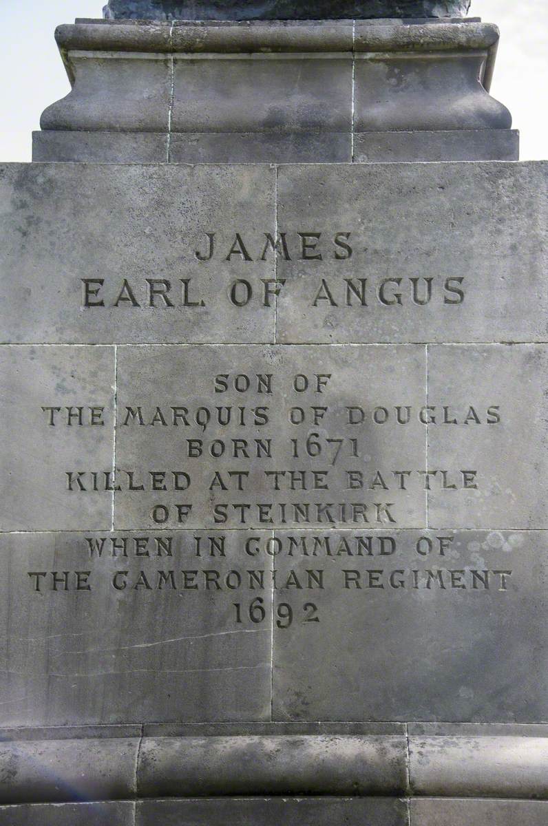 Cameronians Regimental Memorial (Earl of Angus)