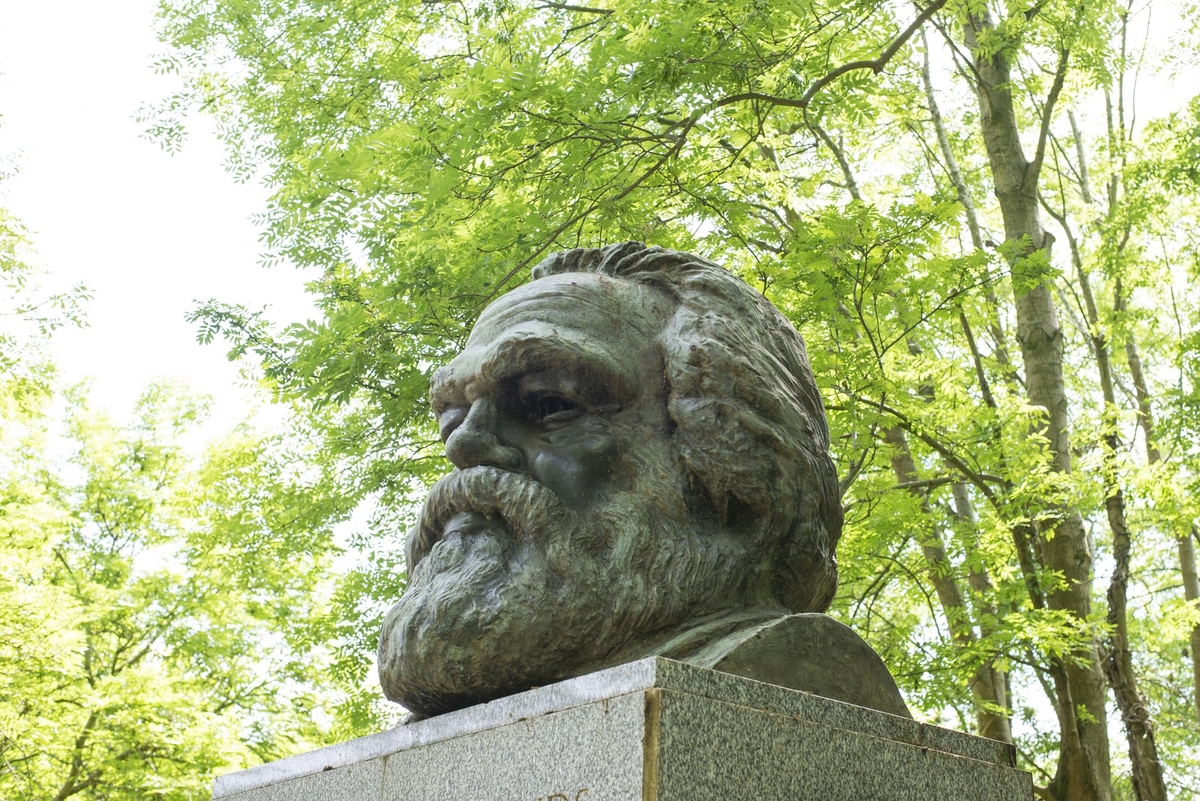 Tomb of Karl Heinrich Marx (1818–1883)