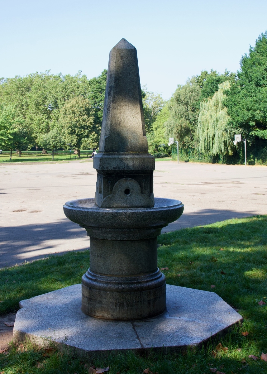 St Pauls' Fountain