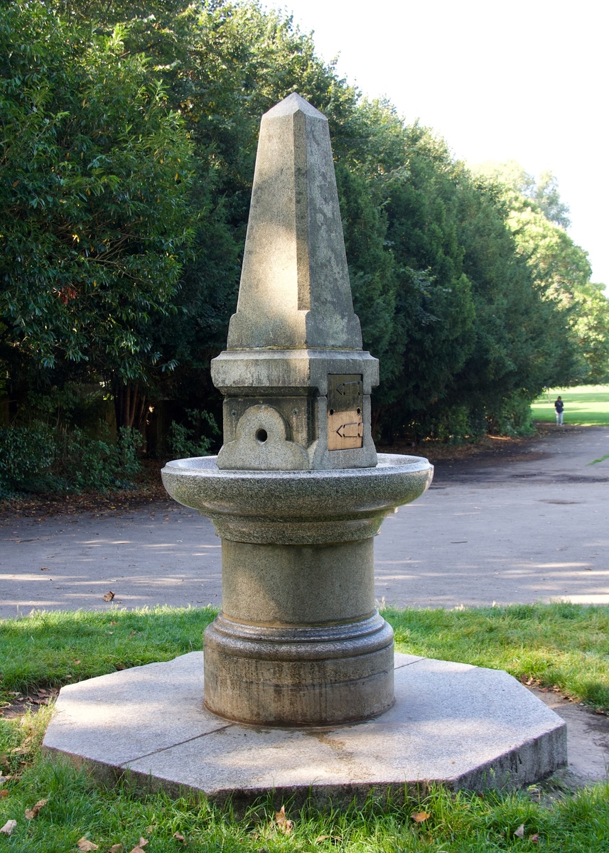 St Pauls' Fountain