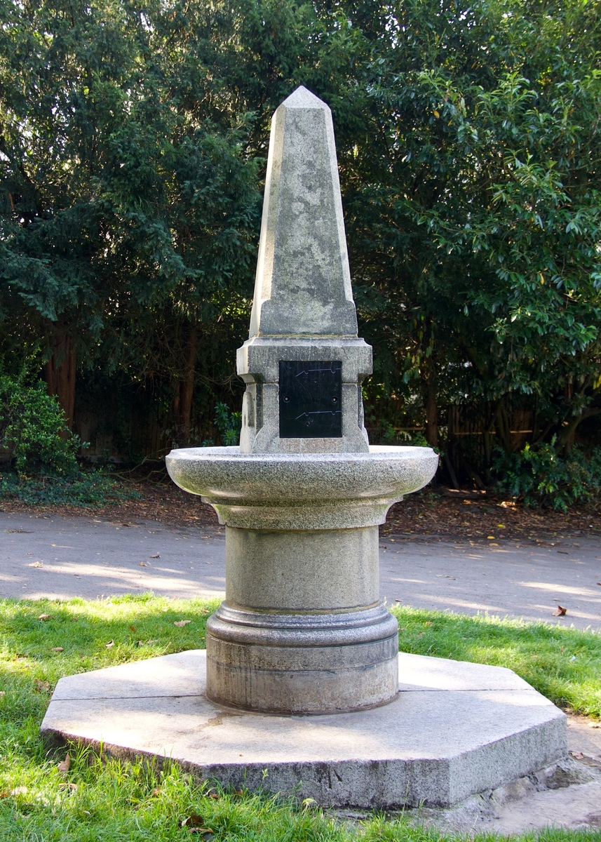 St Pauls' Fountain