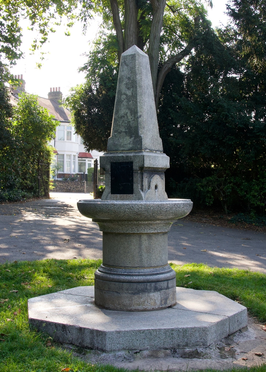 St Pauls' Fountain