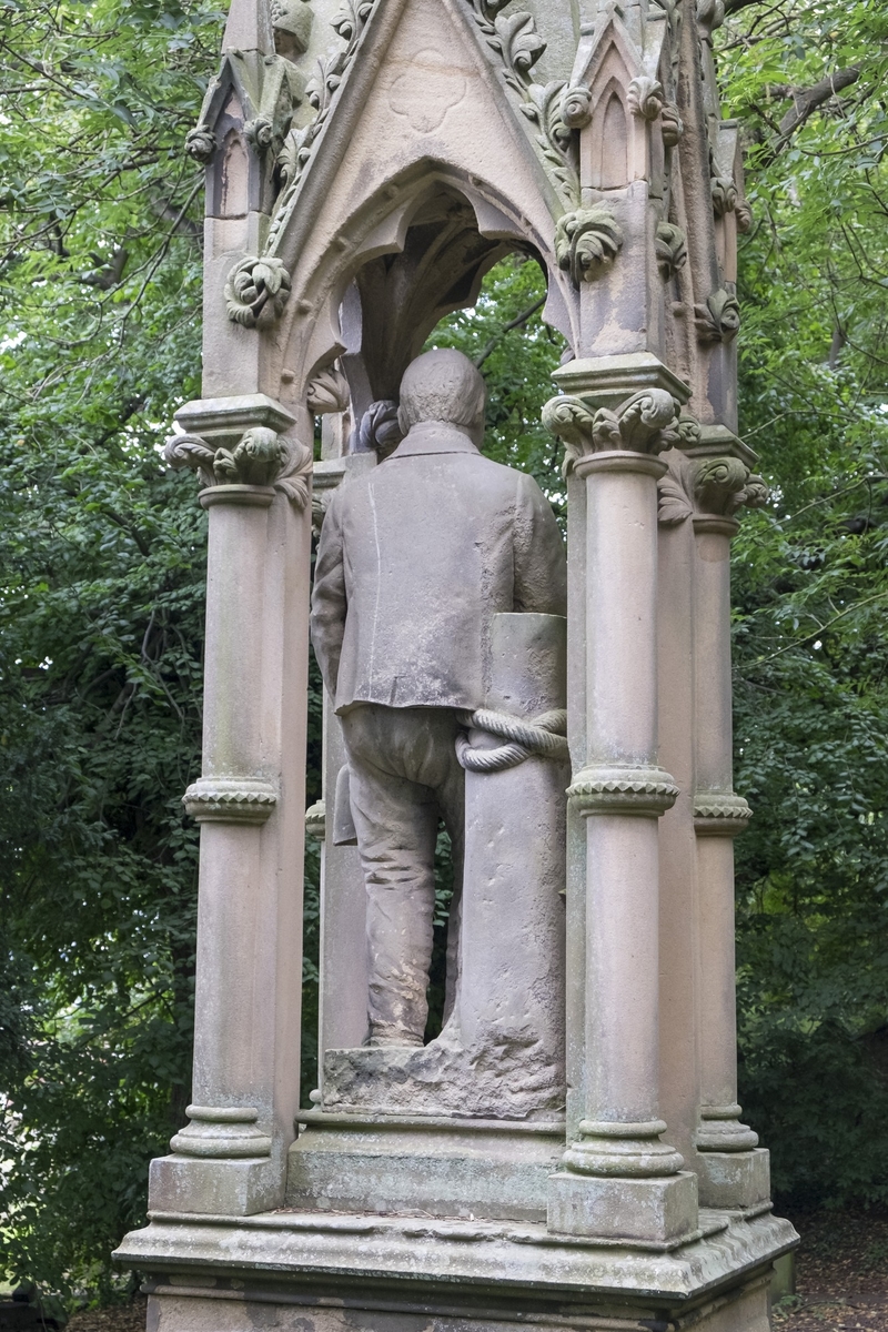 Harry Clasper Monument