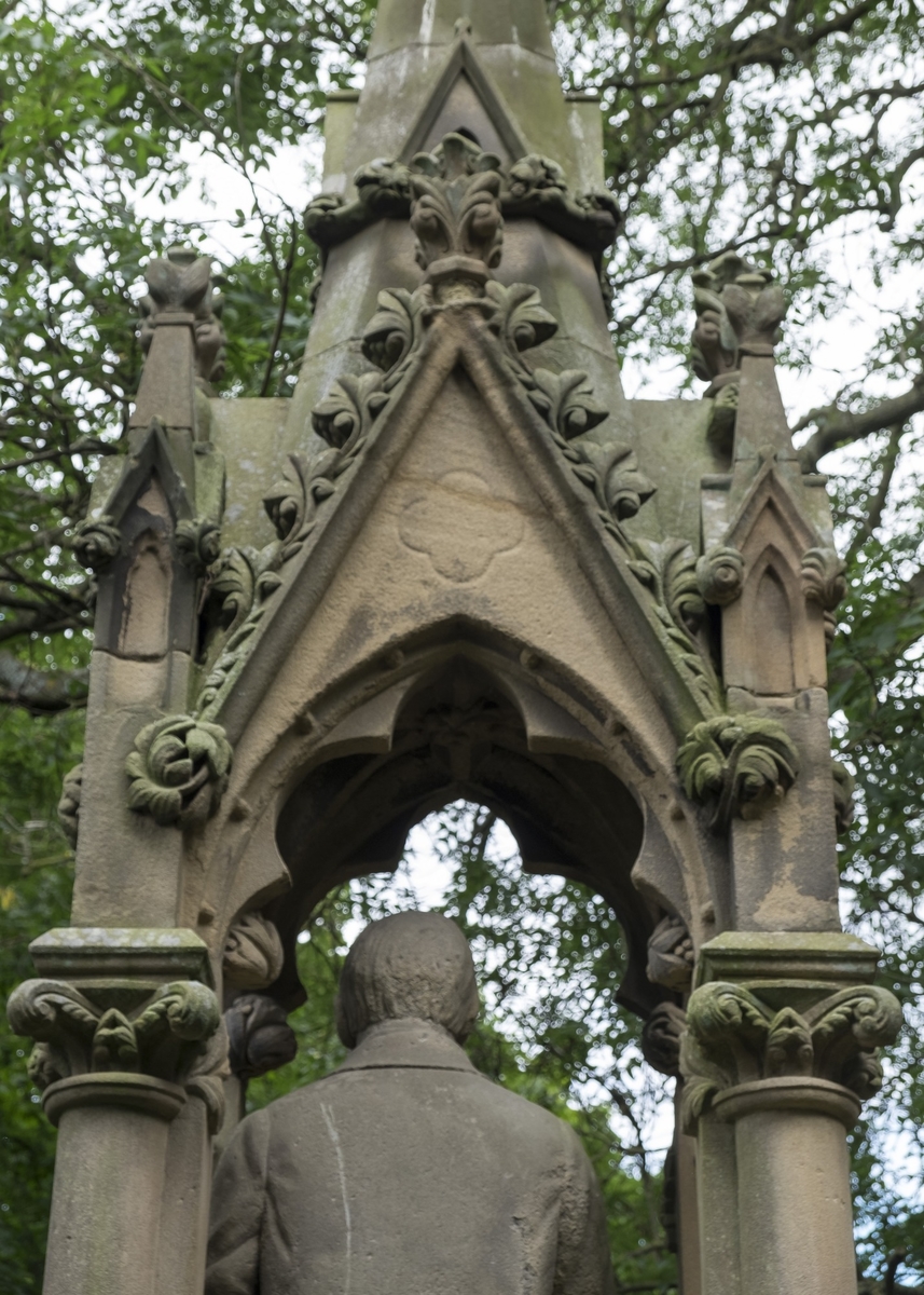 Harry Clasper Monument