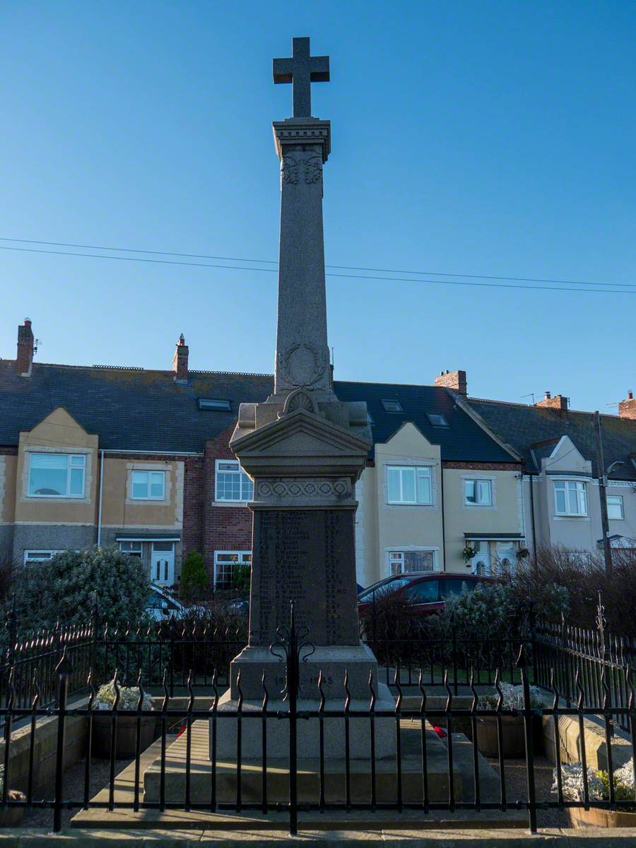 Seaton Sluice and Old Hartley War Memorial