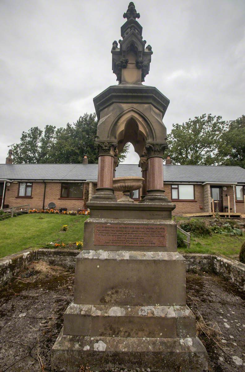 Clennell Memorial Fountain