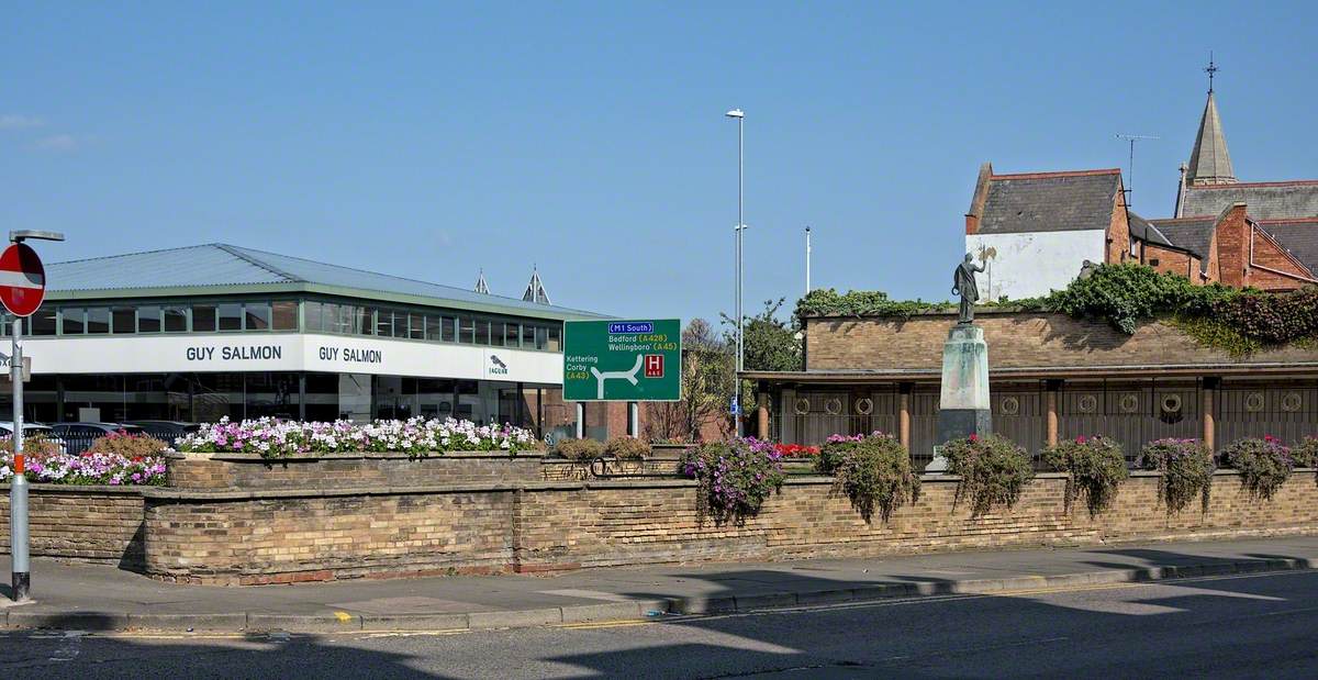 Edgar Mobbs War Memorial